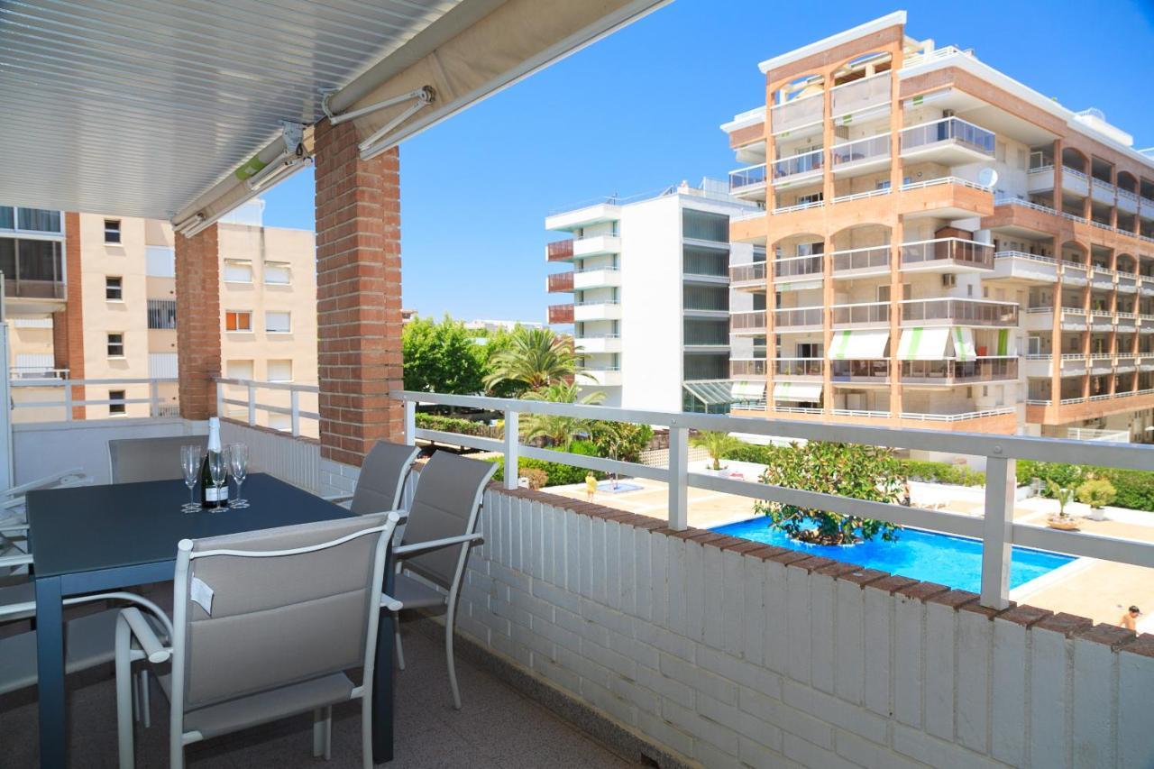 Uhc Center Apartments Салоу Екстериор снимка